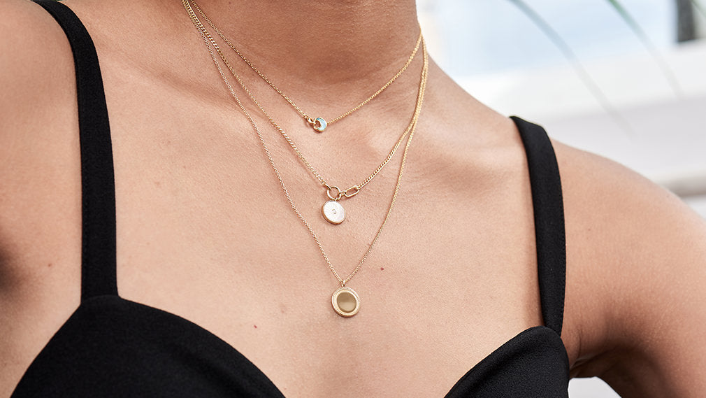 how-to-layer-necklaces